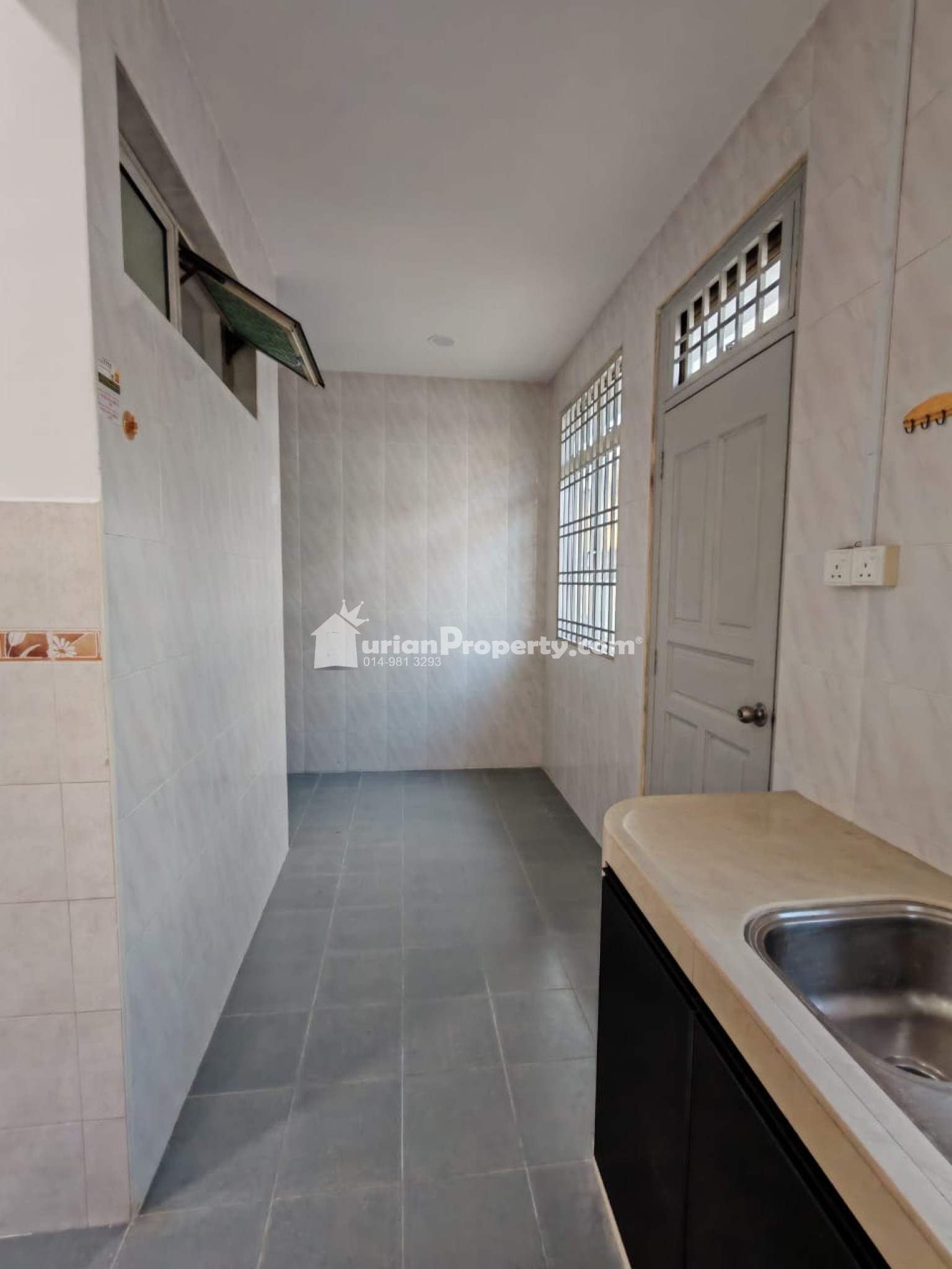 Terrace House For Sale at Taman Austin Perdana
