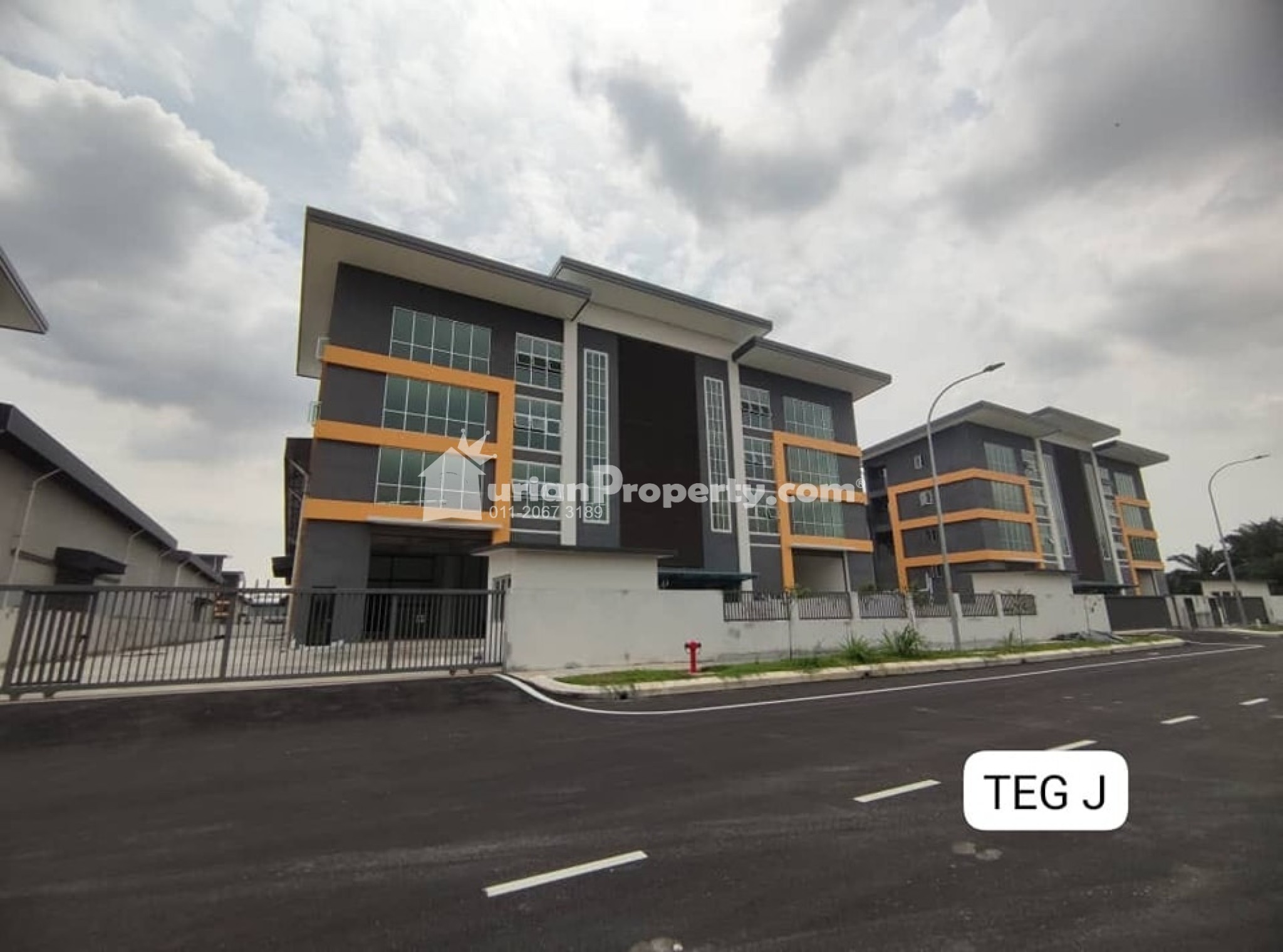 Detached Factory For Rent at Pekan Meru