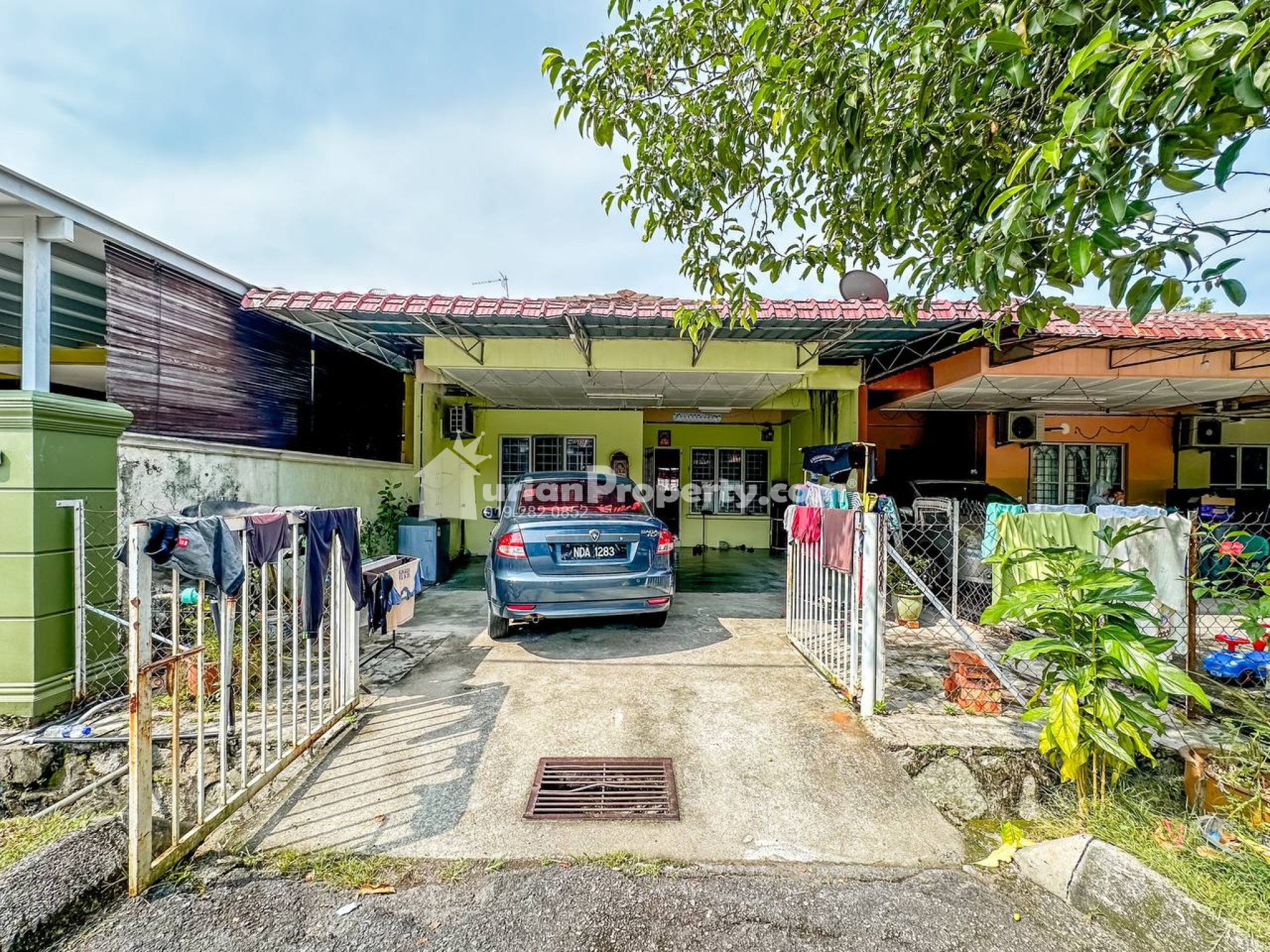 Terrace House For Sale at Garden Avenue